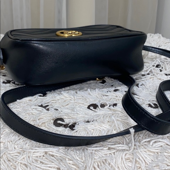SOLD Gucci Black leather Mini Marmont Camera bag - Picture 13 of 16